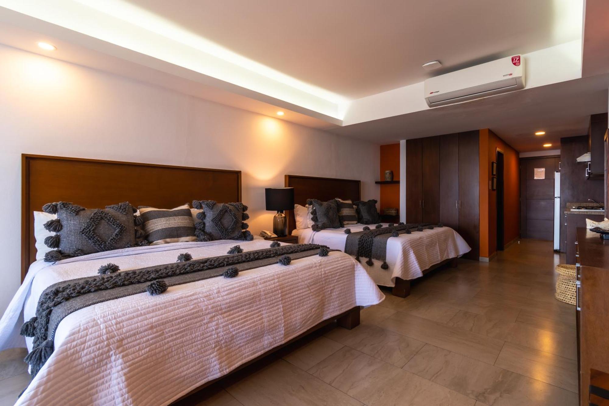 The Paramar Beachfront Boutique Hotel With Breakfast Included - Downtown Malecon Puerto Vallarta Dış mekan fotoğraf