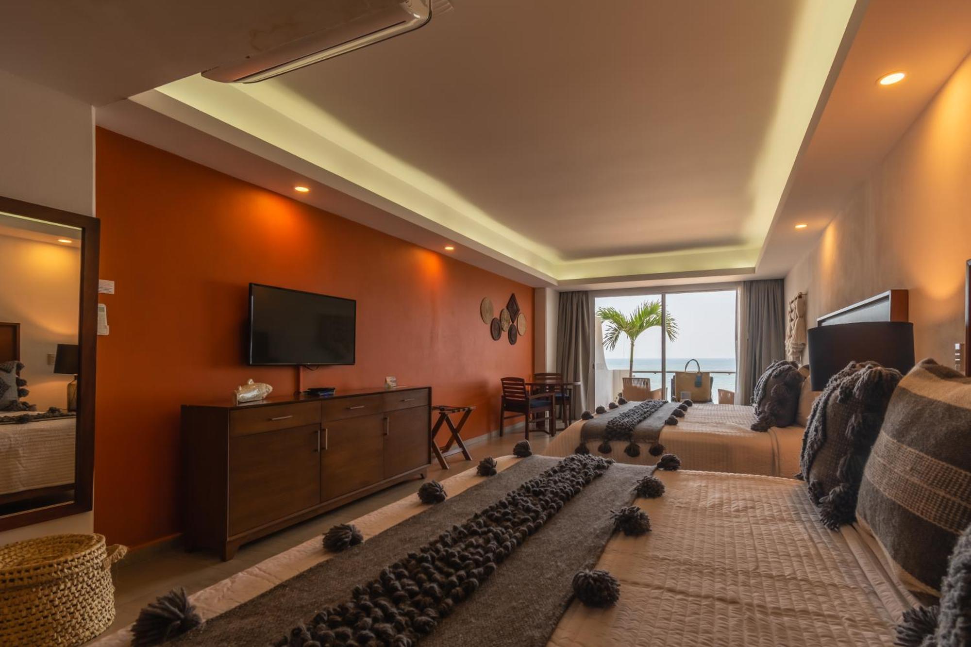 The Paramar Beachfront Boutique Hotel With Breakfast Included - Downtown Malecon Puerto Vallarta Dış mekan fotoğraf