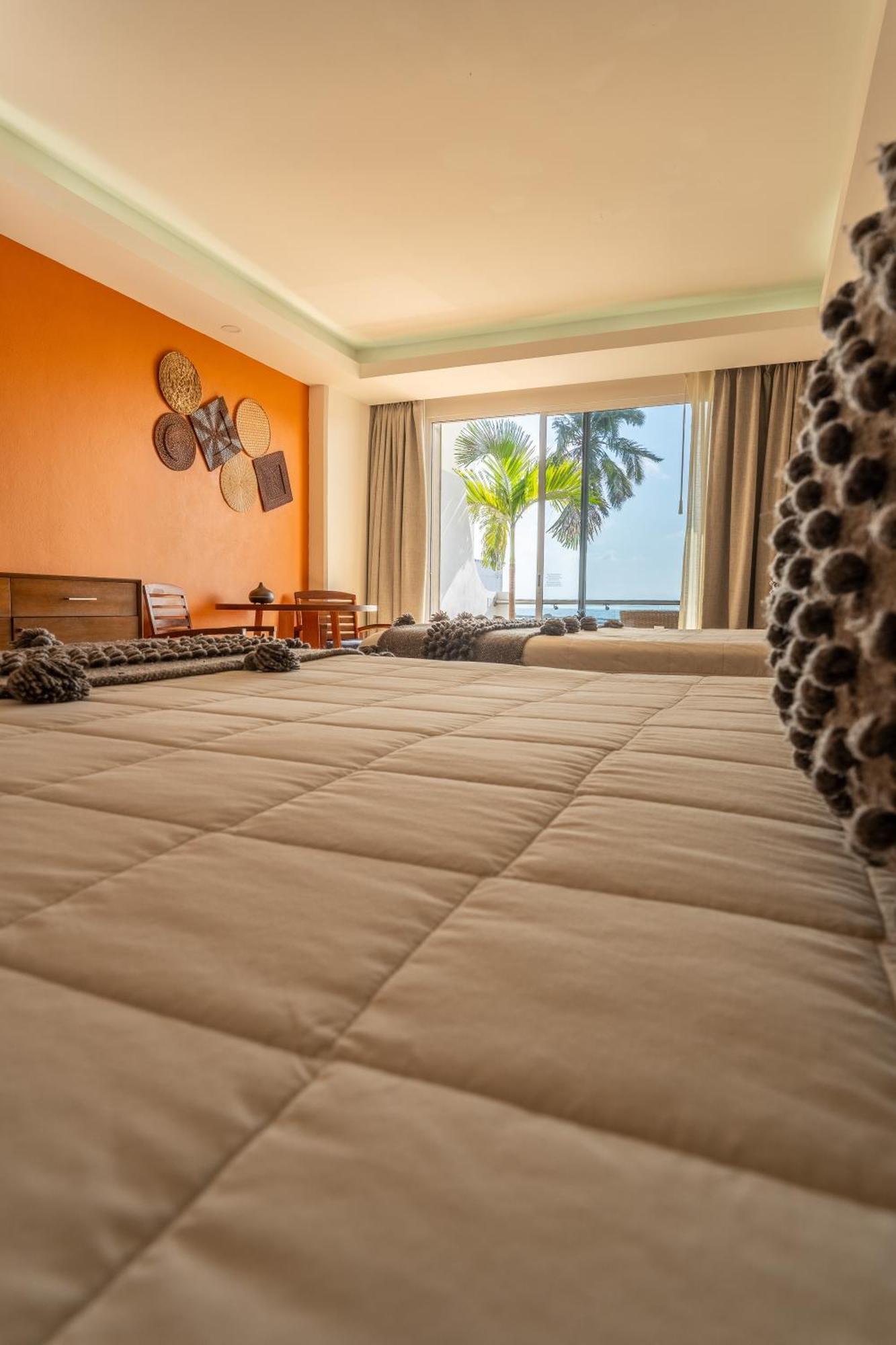 The Paramar Beachfront Boutique Hotel With Breakfast Included - Downtown Malecon Puerto Vallarta Dış mekan fotoğraf